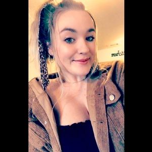 Meet your Posher, Brianna